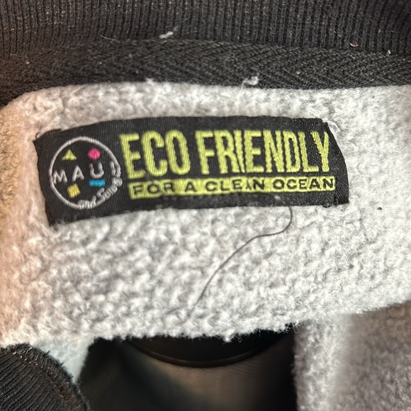 Maui Shark Crewneck - Picture 12 of 12